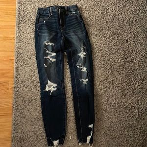 American Eagle distressed dream jean size 000